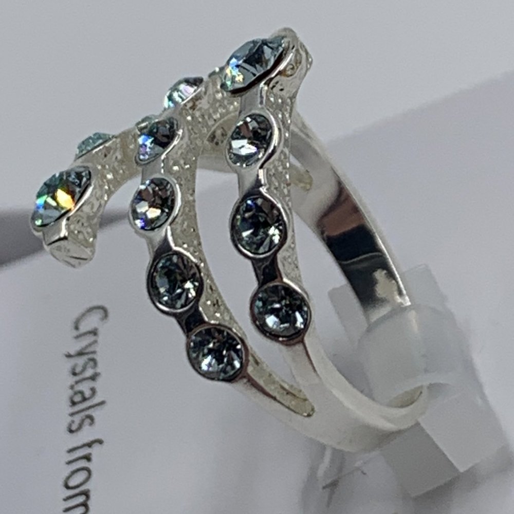 Ring - Picture 5 of 8